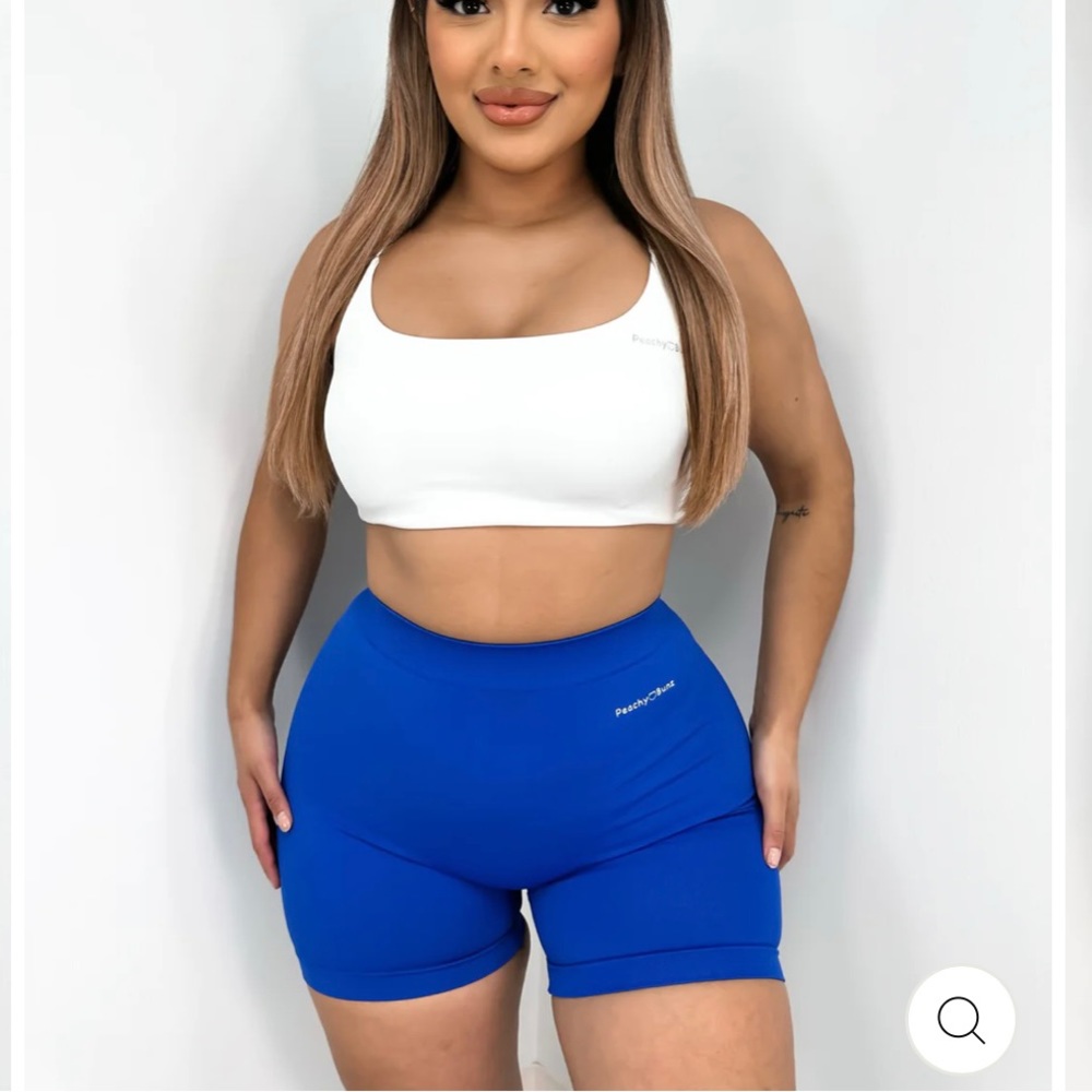 Active wear shorts
